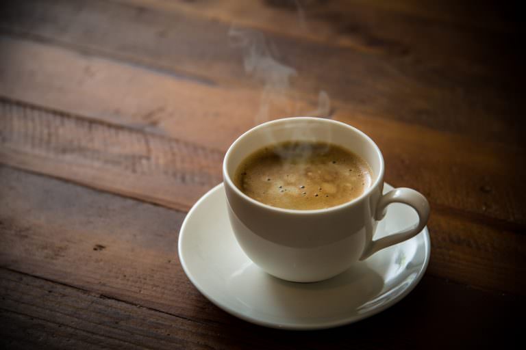 コーヒーや緑茶は本当に体を冷やす？ ～美髪のための養生のすすめ⑪～