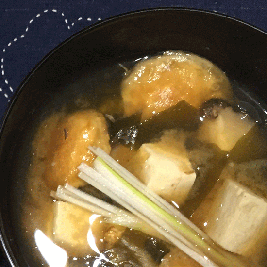 【美髪レシピ】酵素をとりいれ、抗体を強める！花粉症にも「なめこのお味噌汁」