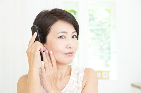 なぜ白髪になるの？白髪のメカニズムから白髪になる原因を知ろう